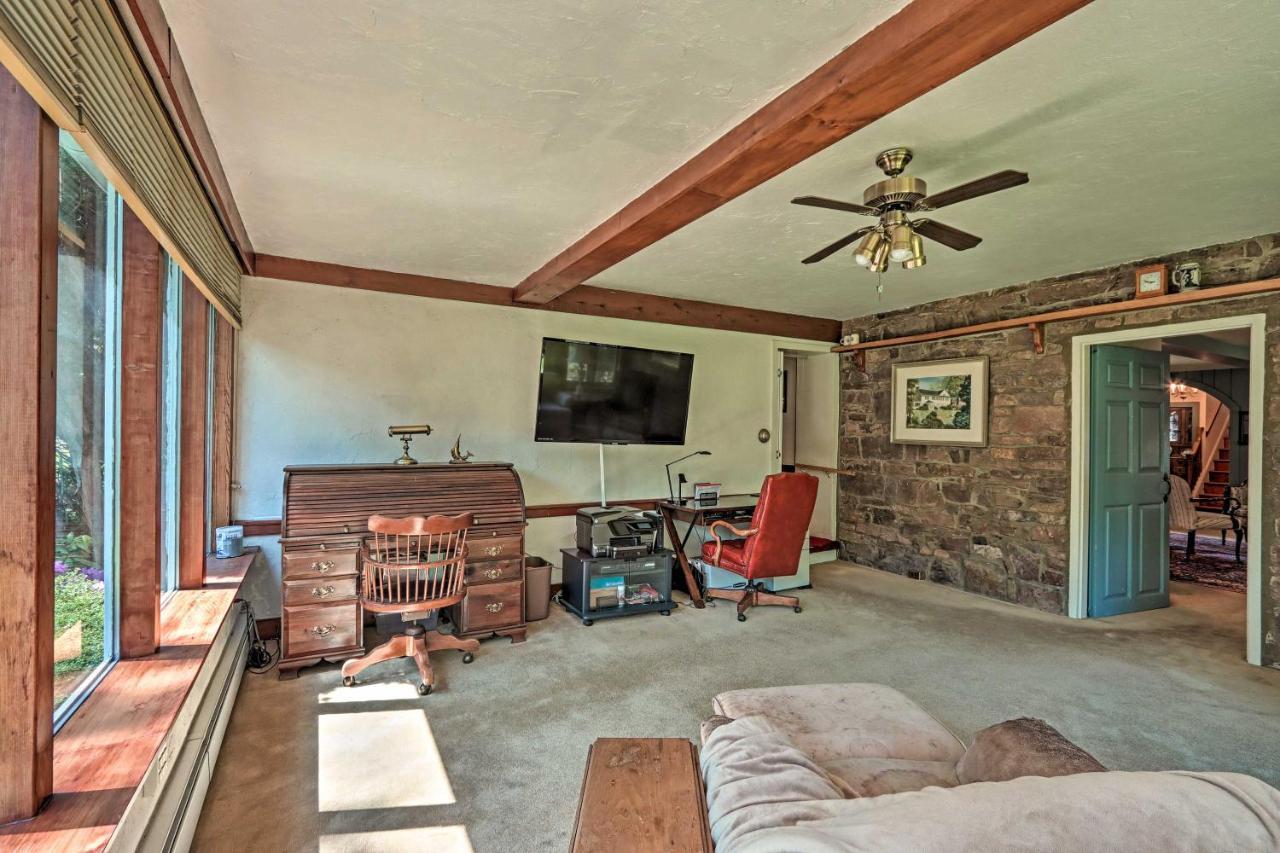 Morgan Hughes Homestead With Game Room And Pool! Lansdale Eksteriør bilde